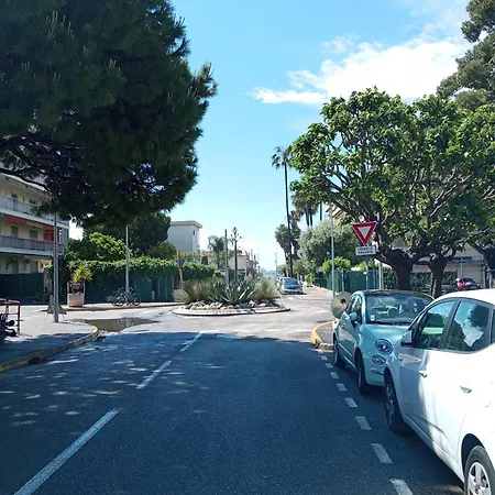 Pas Loin De La بيت ضيافة 3*